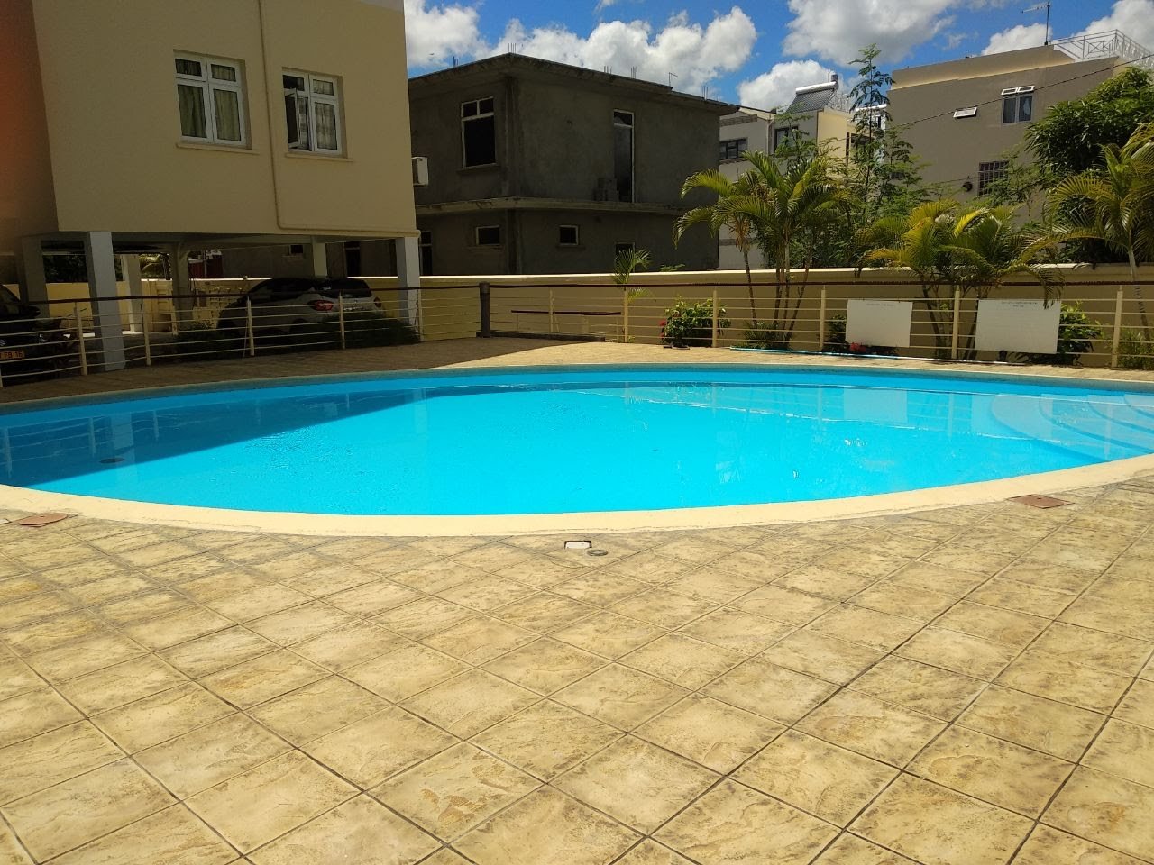 Piscine de la Résidence Mayom à Flic en Flac